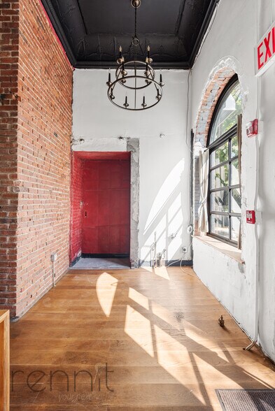 More Photos Of 1093 Putnam Ave, Brooklyn Storefront Retail Residential For Lease