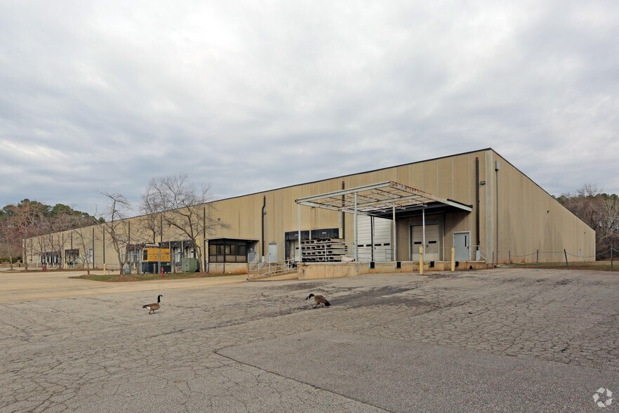 More Photos Of 2525 Whilden Dr, Durham Distribution For Lease