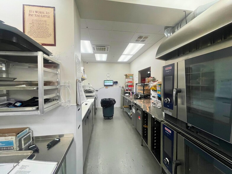 More Photos Of 1020 W Francis Ave, Spokane Freestanding For Lease