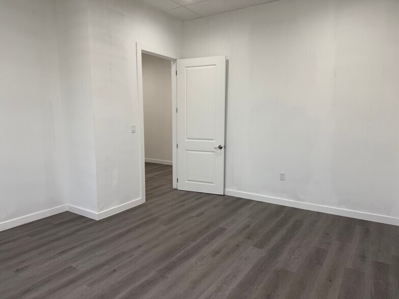 More Photos Of 26621 Field Cook Rd, Katy Office For Lease