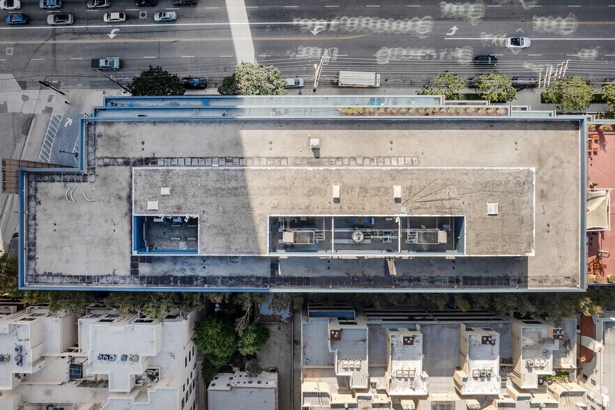 More Photos Of 1640 S Sepulveda Blvd, Los Angeles Office For Lease