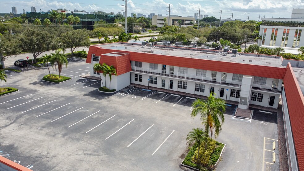 More Photos Of 721 Us Highway 1, North Palm Beach Office For Sale