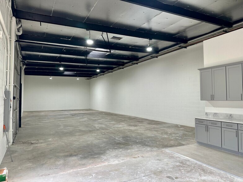 More Photos Of 2121 Lee Ave, South El Monte Warehouse For Sale