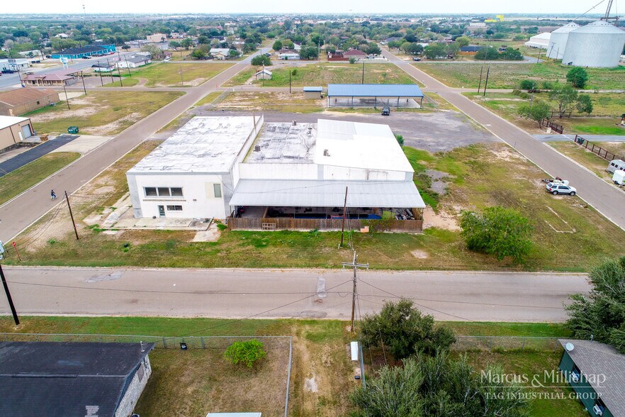 More Photos Of 218 Industrial Street, Edcouch Warehouse For Sale