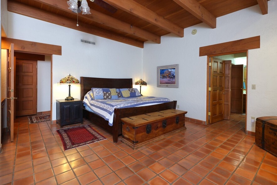 More Photos Of 13105 E Placita Las Avenas, Tucson Horse Stables For Sale