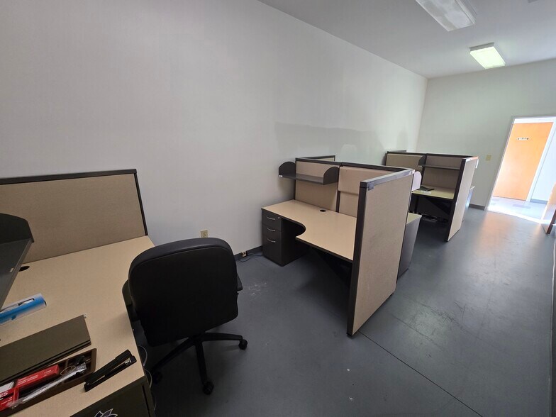 More Photos Of 2 Depot St, Greencastle Medical For Sale