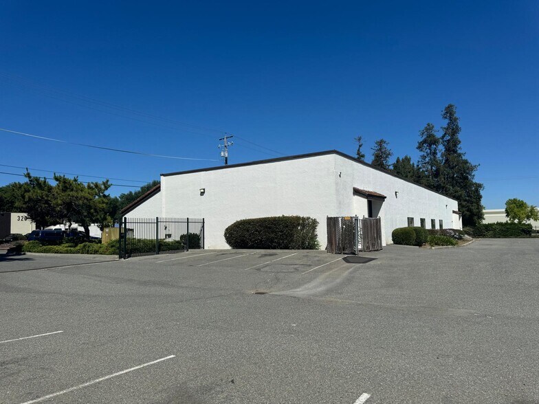 More Photos Of 1868-1872 Stone Ave, San Jose Manufacturing For Lease