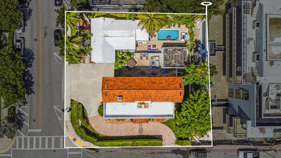 More Photos Of 1400 West Ave, Miami Beach Specialty For Sale