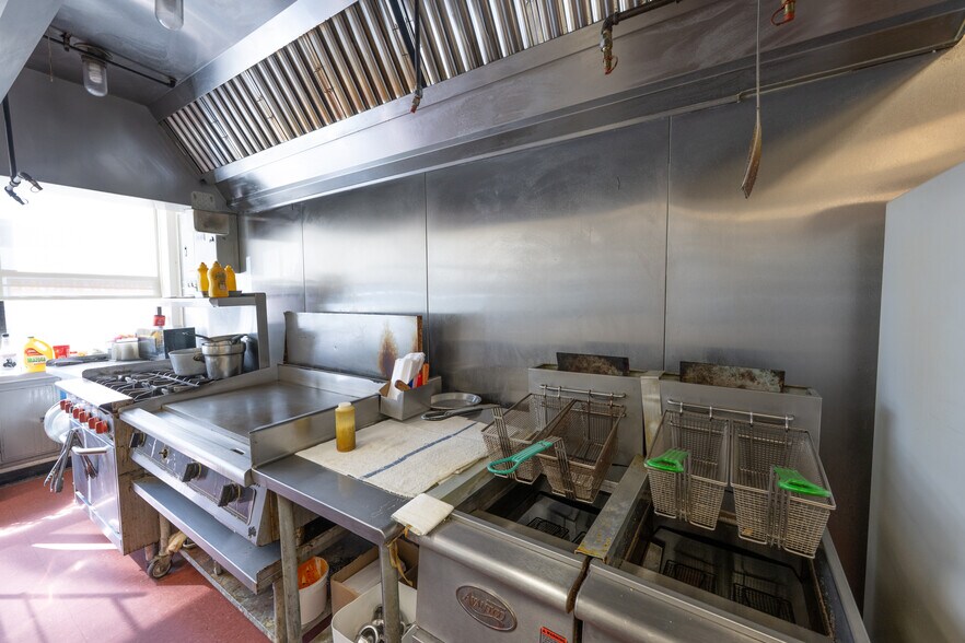 More Photos Of 601 Front St, Catasauqua Restaurant For Sale