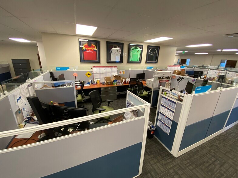 More Photos Of 9785 S Monroe St, Sandy Office For Lease