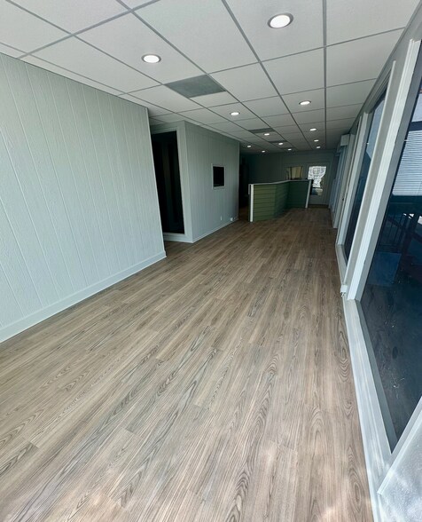 More Photos Of 11420 N Woodside Ave, Santee Warehouse For Lease