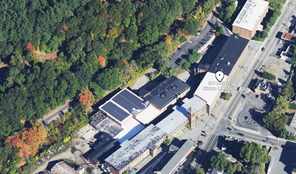 More Photos Of 500 Main St, Clinton Apartments For Lease