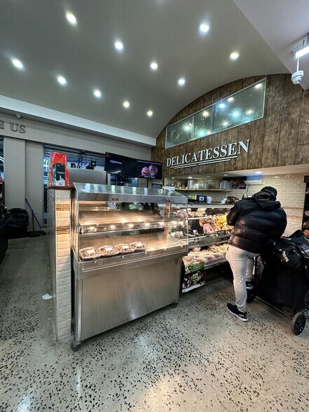 More Photos Of 2343 Jerome Ave, Bronx Supermarket For Sale