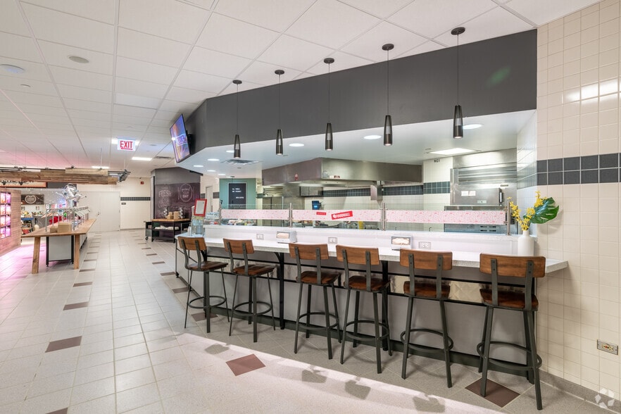 More Photos Of 1950 Innovation Way, Libertyville Office For Lease