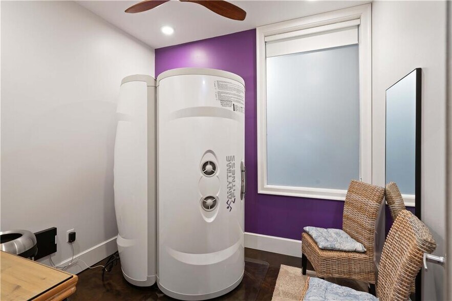 More Photos Of 16 Boardwalk Plz, Saint Simons Island General Retail For Sale