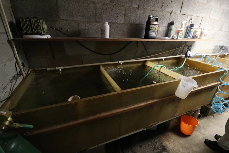 More Photos Of 2550 Parks Mill Rd, Buckhead Service Station For Sale