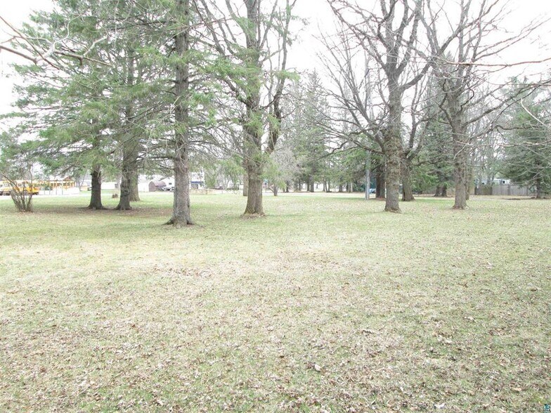 More Photos Of 111 Broadway St, Wrenshall Restaurant For Sale