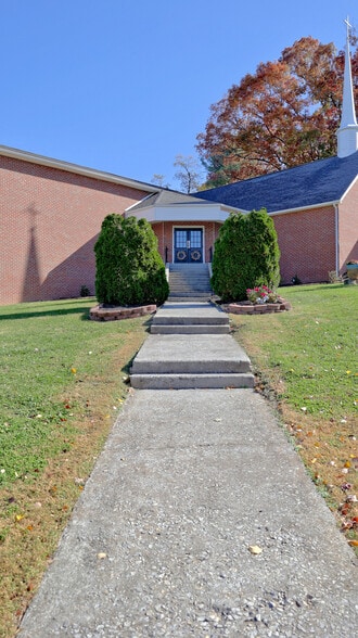 More Photos Of 301 Bolling St, Radford Religious Facility For Sale