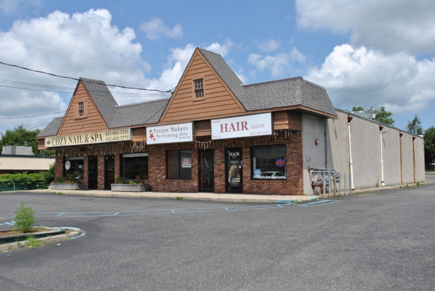 More Photos Of 3021-3023 Jericho Tpke, East Northport Storefront For Lease