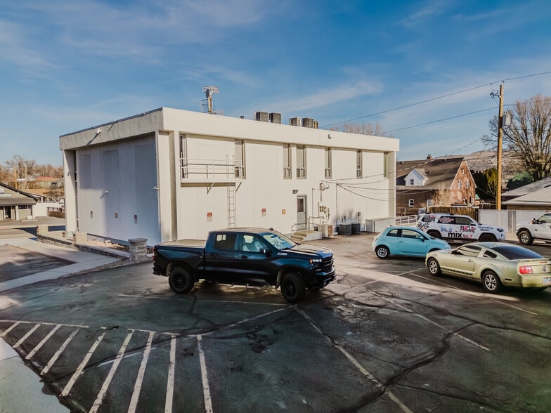More Photos Of 975 5th St, Elko Office For Lease