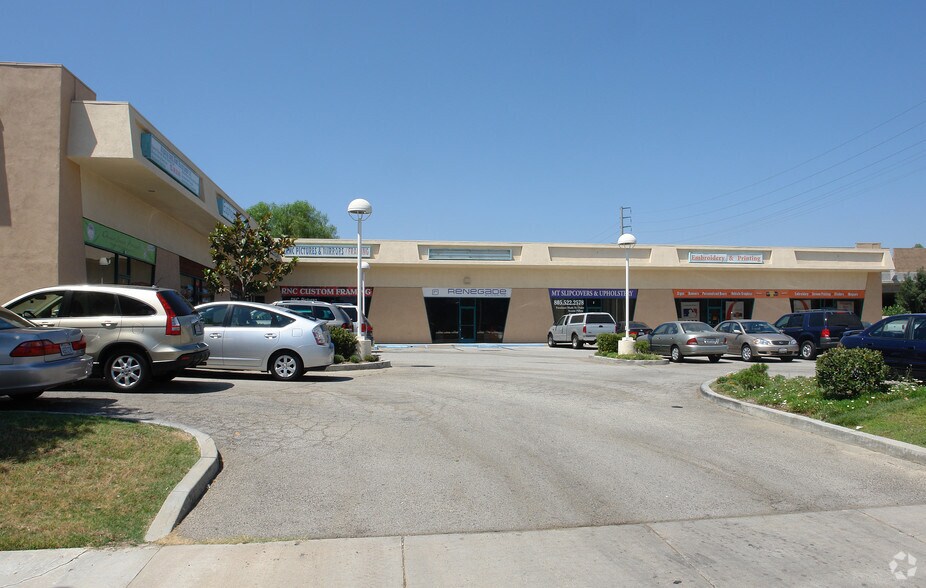 More Photos Of 2513 Tapo St, Simi Valley Unknown For Lease