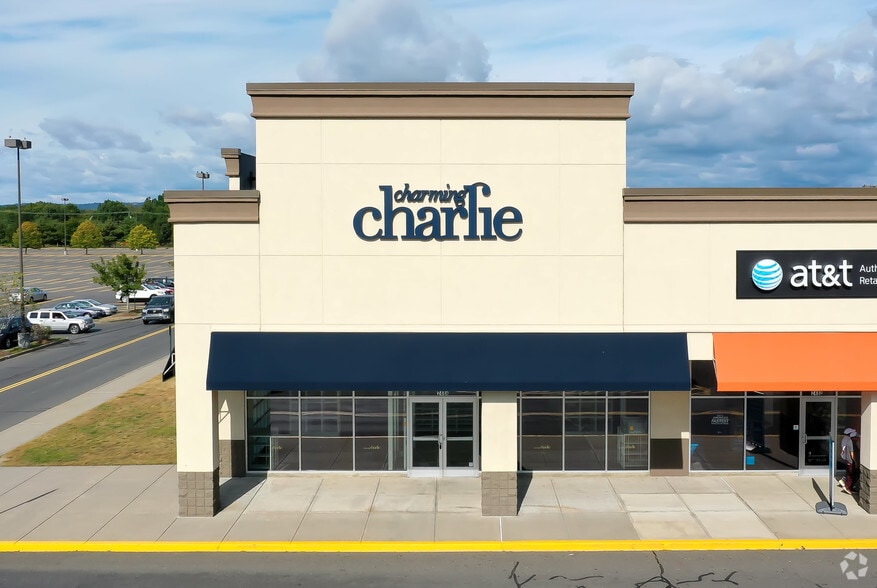 More Photos Of 246 New Britain Ave, Plainville Unknown For Lease