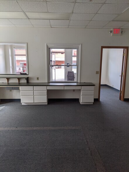 More Photos Of 1761 Goucher St, Johnstown Storefront For Sale