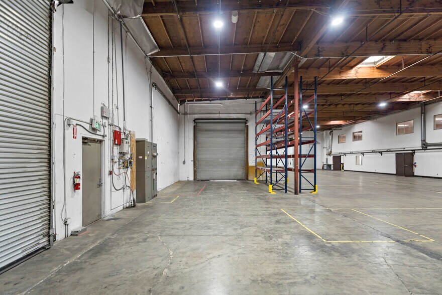 More Photos Of 1461 S Balboa Ave, Ontario Warehouse For Lease