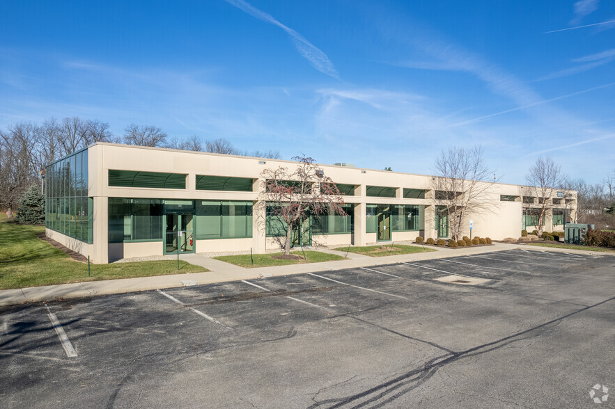 Primary Photo Of 1251 Kemper Meadow Dr, Cincinnati Coworking Space