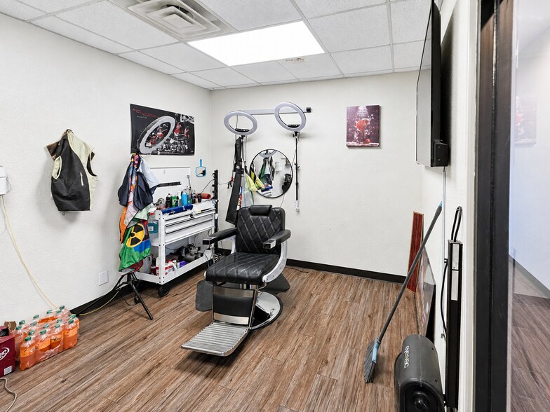 More Photos Of 4104 Houston Hwy, Victoria General Retail For Sale