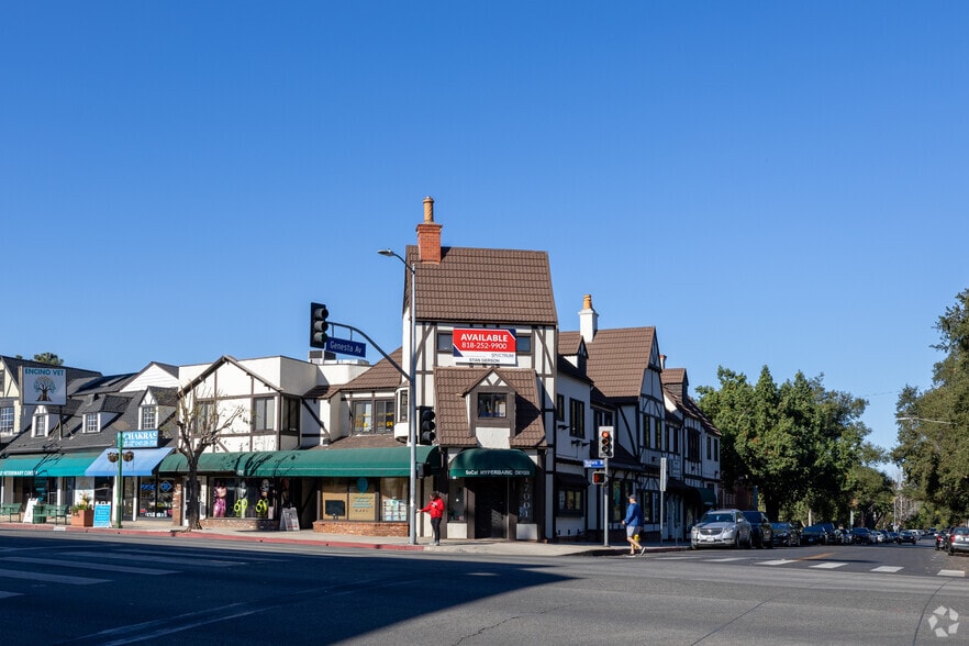 Primary Photo Of 17001-17005 Ventura Blvd, Encino Office For Lease