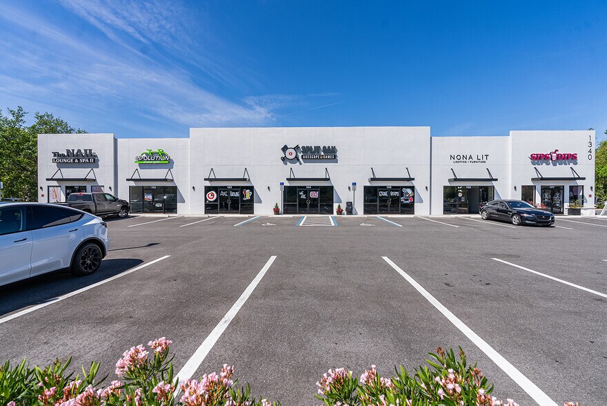 More Photos Of 1340 S Narcoossee Rd, Saint Cloud General Retail For Sale