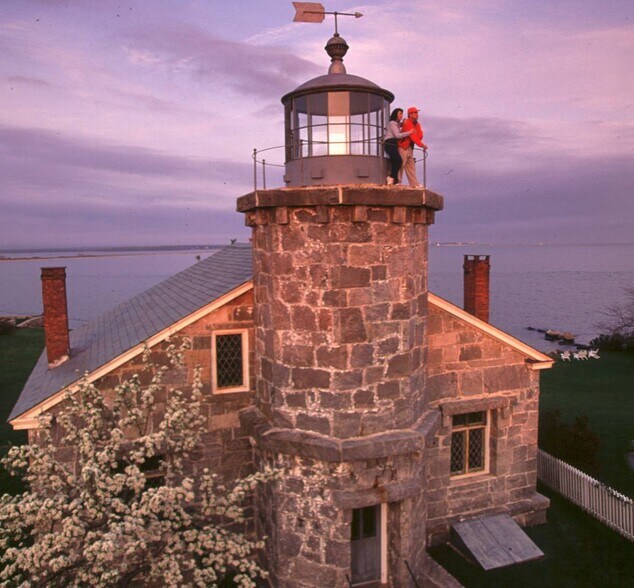 More Photos Of 117 Water St, Stonington Apartments For Sale