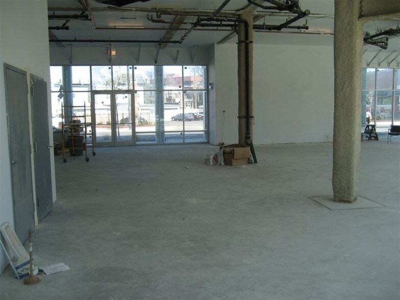 More Photos Of 2000 N Milwaukee Ave, Chicago Apartments For Lease