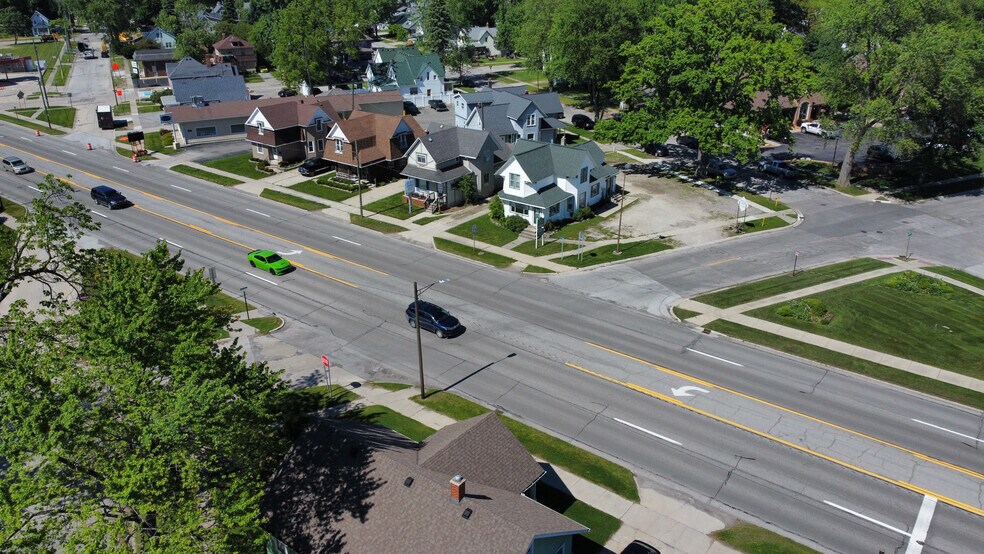More Photos Of 1806 Pine Grove Ave, Port Huron Storefront Retail Office For Sale