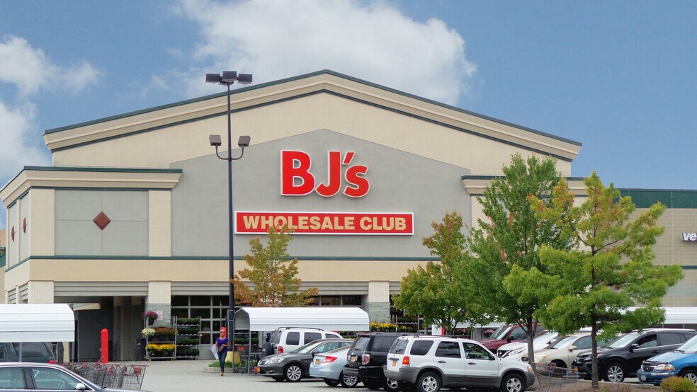 More Photos Of 288 Larkin Dr, Monroe Unknown For Lease