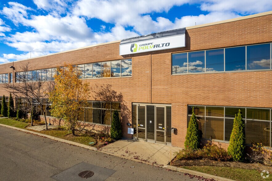 More Photos Of 4105-4355 Rue Hickmore, Montréal Flex For Lease