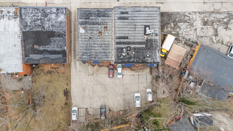 More Photos Of 2024-2032 W Schaaf Rd, Cleveland General Retail For Sale