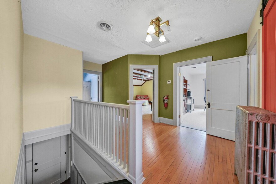 More Photos Of 530 S Union St, Traverse City Medical For Sale
