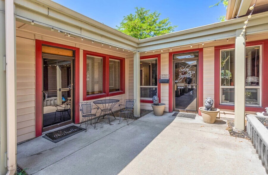More Photos Of 10796 W Overland Rd, Boise Medical For Lease