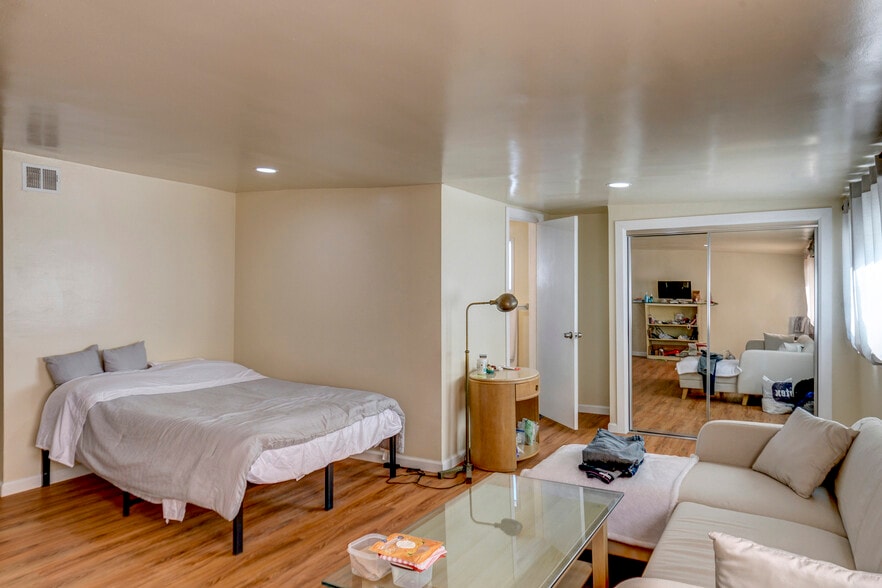 More Photos Of 7051-7053 3rd Ave, Los Angeles Storefront Retail Residential For Sale