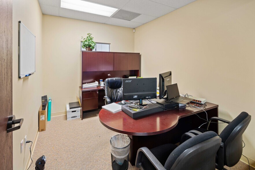 More Photos Of 28534-28536 Constellation Rd, Valencia Warehouse For Sale