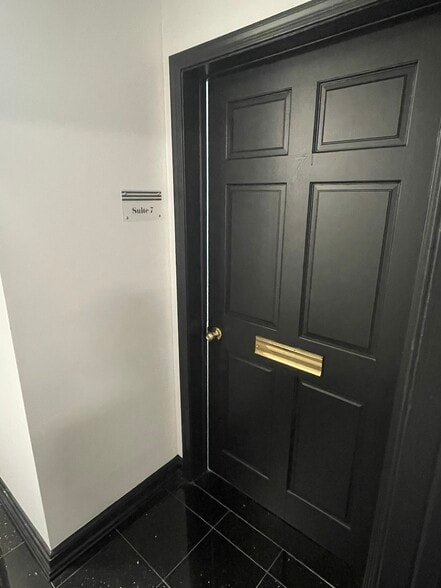 More Photos Of 60 S Main St, New City Medical For Lease