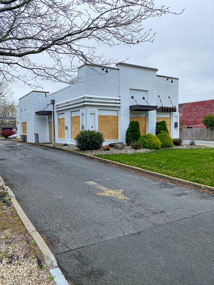 More Photos Of 274 Delaware Ave, Albany Fast Food For Lease