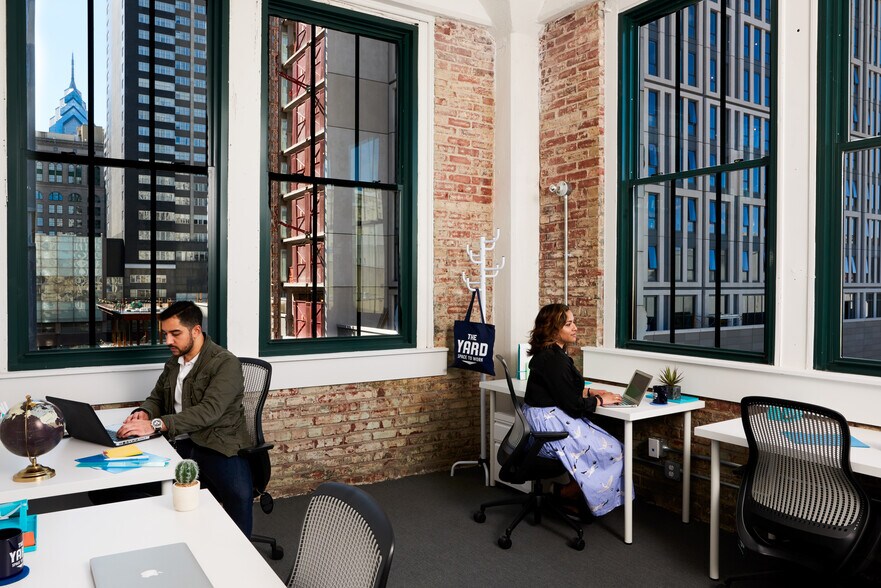 More Photos Of 15-21 S 11th St, Philadelphia Coworking Space