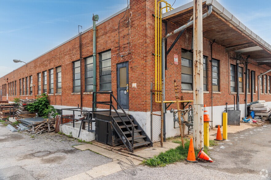 More Photos Of 3021-3027 E Madison St, Baltimore Light Manufacturing For Lease