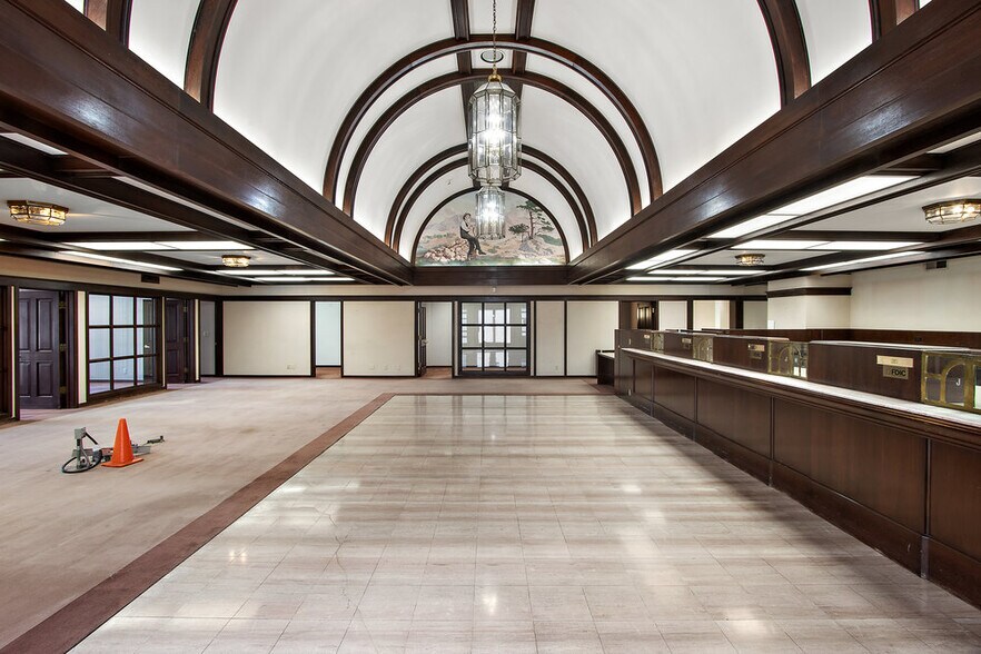 More Photos Of 601 Ferry St, Martinez Bank For Lease