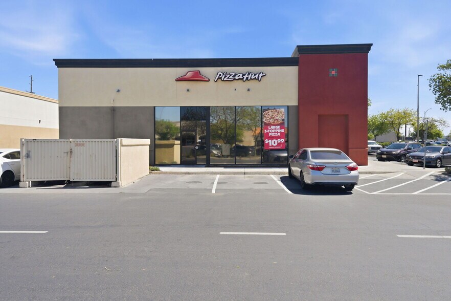 More Photos Of 410 N 11th Ave, Hanford General Retail For Sale