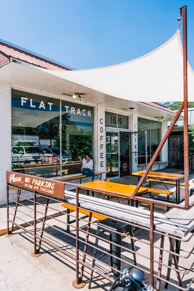 More Photos Of 1515 E Cesar Chavez St, Austin Coworking Space