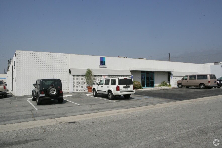 More Photos Of 749-751 N Coney Ave, Azusa Warehouse For Lease